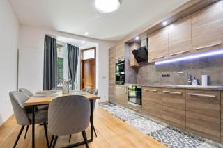 Apartment Central - 0