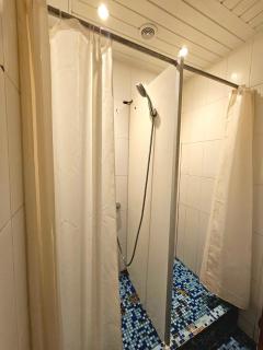 Base Camp Hostel - 4