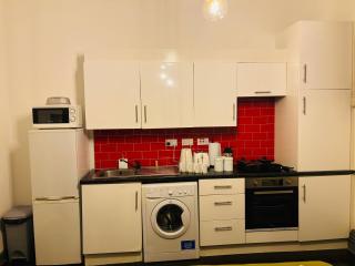 City Centre Retreat, With Air Hockey - 6