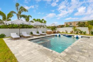 Luxury Cocoa Beach Oceanview Beach House Heated Private Pool, Spa & Beach Access Sleeps 12 - 8