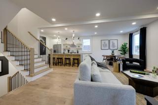 Amazing Downtown Nashville Home with Skyline View - 8