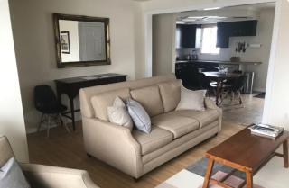 Updated 3 Bedroom Bungalow w Patio - 3