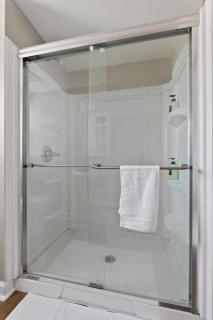 Trendy Ohio City Parking Wifi Mins to DT - 4