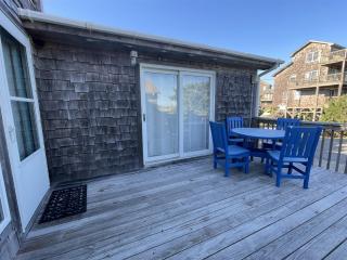 CHASING SUNSETS cottage - 9