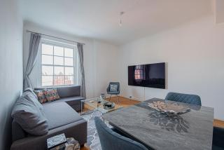 Spacious & Stylish 3BR Flat in Prime Kensington - 9