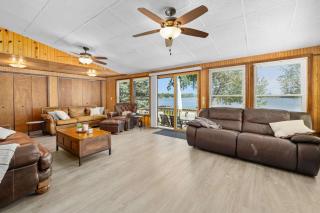 Family-Friendly Lakehouse with Firepit and Dock - 6