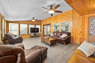 Family-Friendly Lakehouse with Firepit and Dock - 4