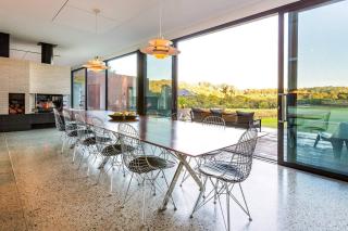 Sophie's Vineyard - Sprawling Scenery with Pool - 2