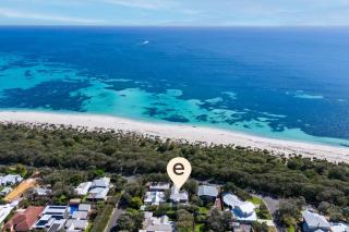 Sand Castle - Beach Bliss, Expansive Alfresco Living - 7