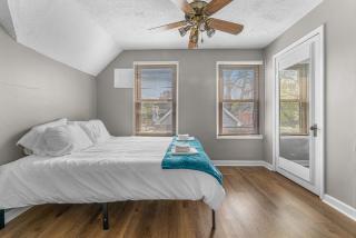 Luxe Mattresses Pet Friendly Free Prkng WiFi - 1