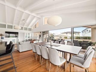 The Ranch - Beachside Pool Retreat with Tennis Court - 7