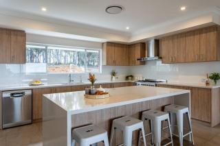 Summerville Treetops - A Stunning Valley Retreat - 2