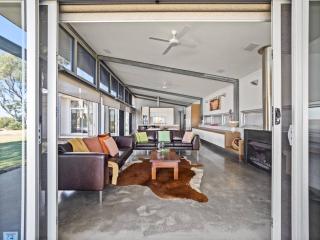 Redgate Beach House with Private Tennis Court - 4
