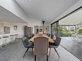 The Roo House - Sprawling Bushland Retreat near Town - 2