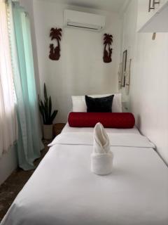 5 Bedrooms Beach Retreat House - 5