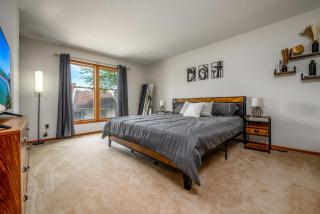 Family Friendly and quite 2 bedroom Condo Close to Fun - 8