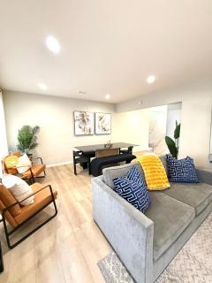 Coastal Escape in Redondo Beach - 8