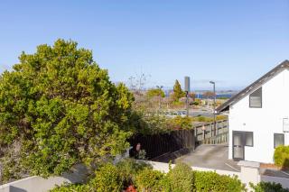 Relax in Style Central Taupo Apartment - 1