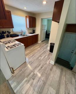Comfy 3 Bedroom entire home with cozy vibes - 7