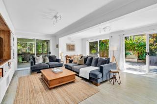 Omanu - family home with pool - Port Macquarie - 5