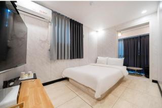 30month Hotel - 6