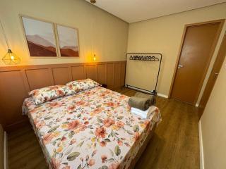 Novo, decorado e perto de tudo - 7