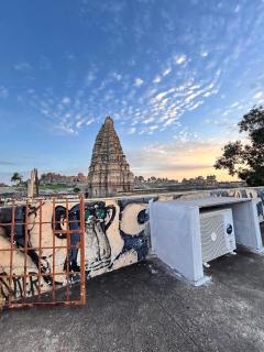 TEMPLE VIEW GUEST HOUSE - 8