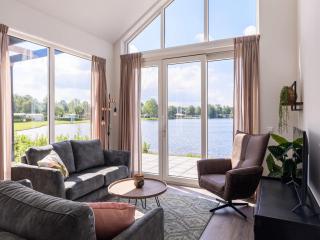 Lakeside Retreat with Modern Comfort - 6