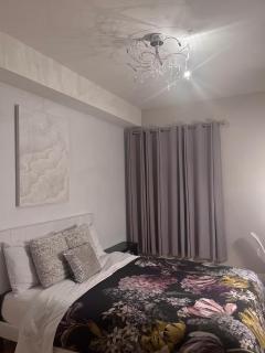 2BR Condo in the Heart of Montreal Free Parking - 2