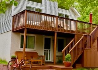 Poconos Getaway with Hot Tub-Close to Attractions, Perfect for Family &Friends! - 9