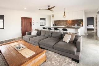 Bayside Luxury Escape Busselton with EV charger - 6