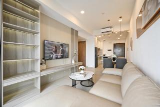 Soho Central D1 2BR 32nd Floor Skyline River View - 8