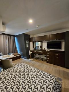 Elegant High-Rise Getaway at Century Spire - 0
