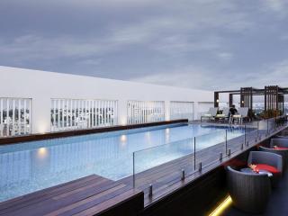 Novotel Chennai Chamiers Road - 8