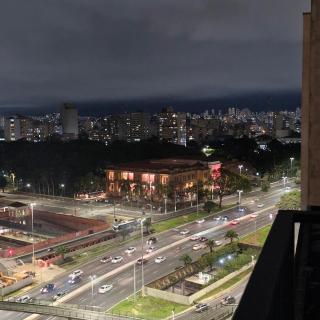 Studio Moderno em frente ao Metrô da Luz - SP - 9