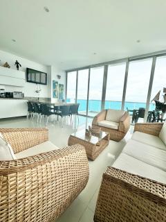 Apto espectacular frente al mar - 9