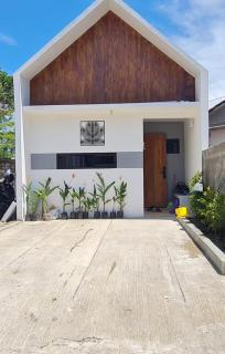 Villa Nausyagha House Yogyakarta - 0