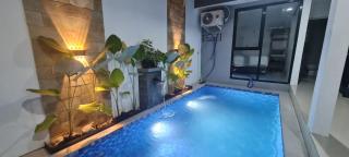 Villa Nausyagha House Yogyakarta - 3