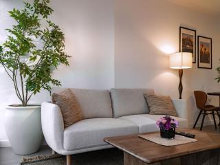 Elegant Cityscape Apartment Premium Amenities - Melbourne - 7