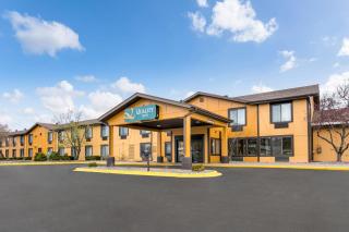 Quality Inn - 7
