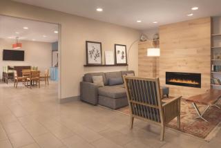 Country Inn & Suites by Radisson, Valparaiso, IN - 8