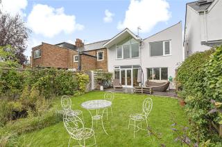 Bright 3-bed home with garden and parking, central Oxford - 6