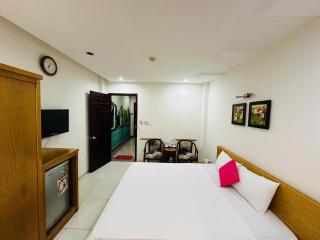 The Obsidian Sky Hanoi-Chic Loft with Rooftop Pool-Near Street Food - 4