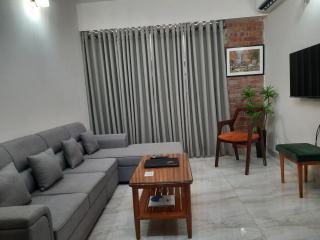 Modern 3BR Flat in Banani, Balcony & Prime Area - Dhaka - 0