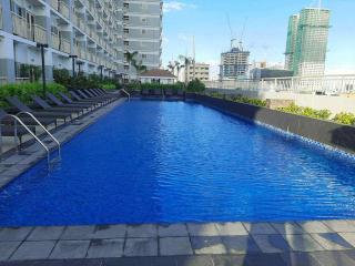 Modern Comfort in Pasay – Condo with Pool Access - 6