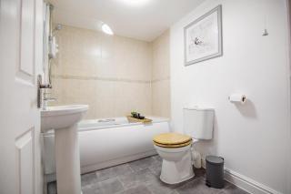 Cozy Central Sheffield Apartment Free Parking 6ppl - 6