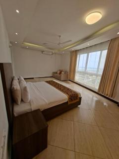 Nyali Seaview 3BR Pool & gym - 7