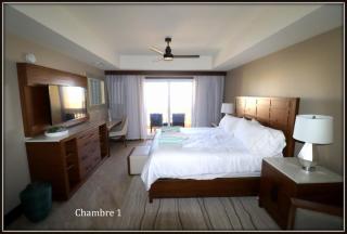 Dawn Beach Club - 7