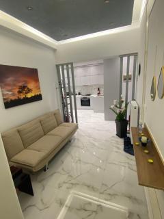 Golden Nest Apartment - 5