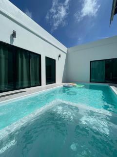 Uncle Aud's Pool Villa near Hatyai City - 0